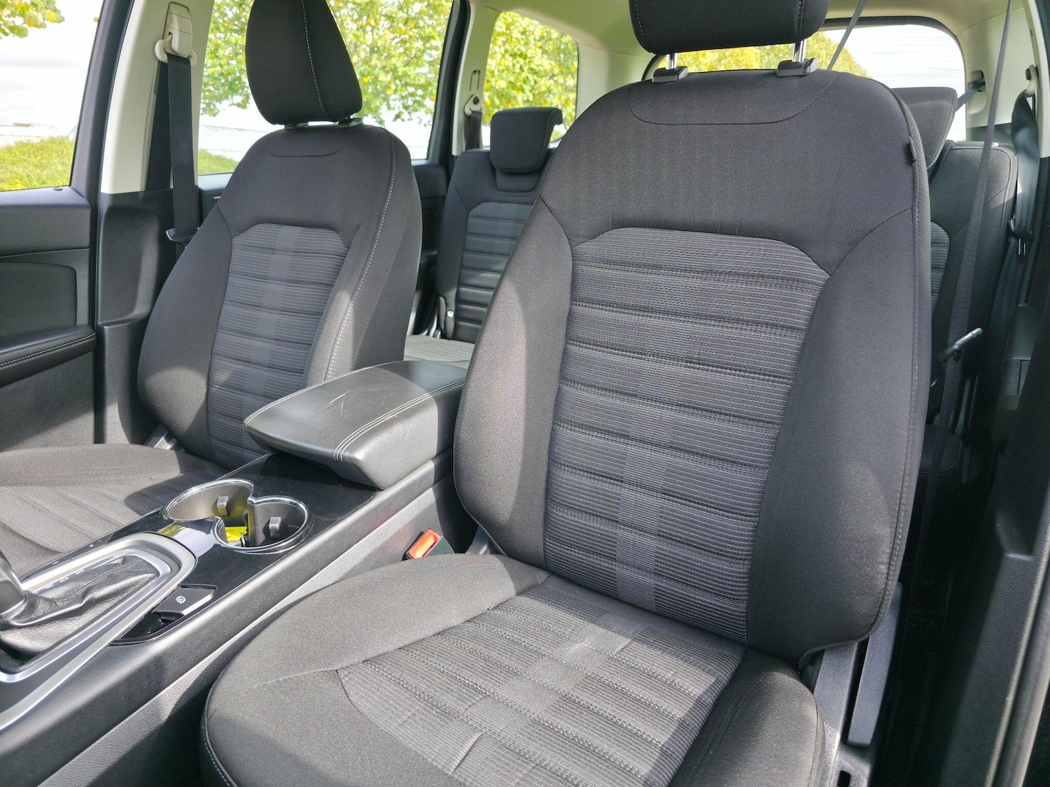 Used Ford Galaxy 2017 for sale - 75964748: Photo 33