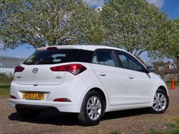 Used Hyundai i20 2018 for sale - 74395597: Photo