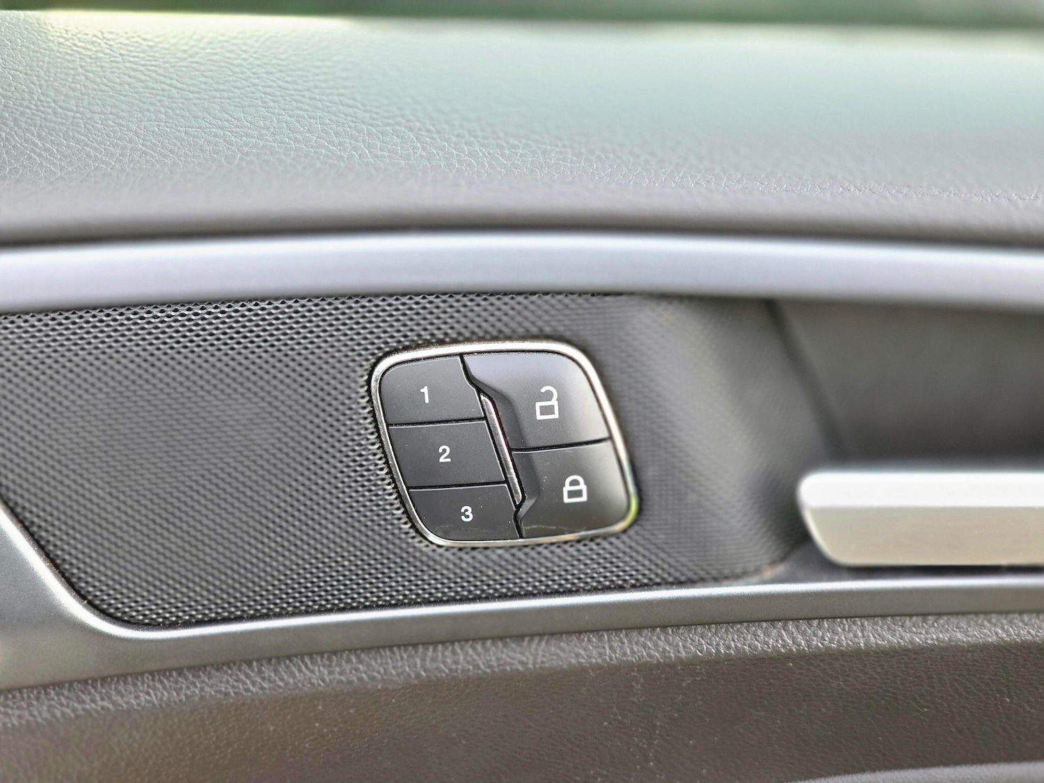 Used Ford Mondeo 2019 for sale - 77029366: Photo 31