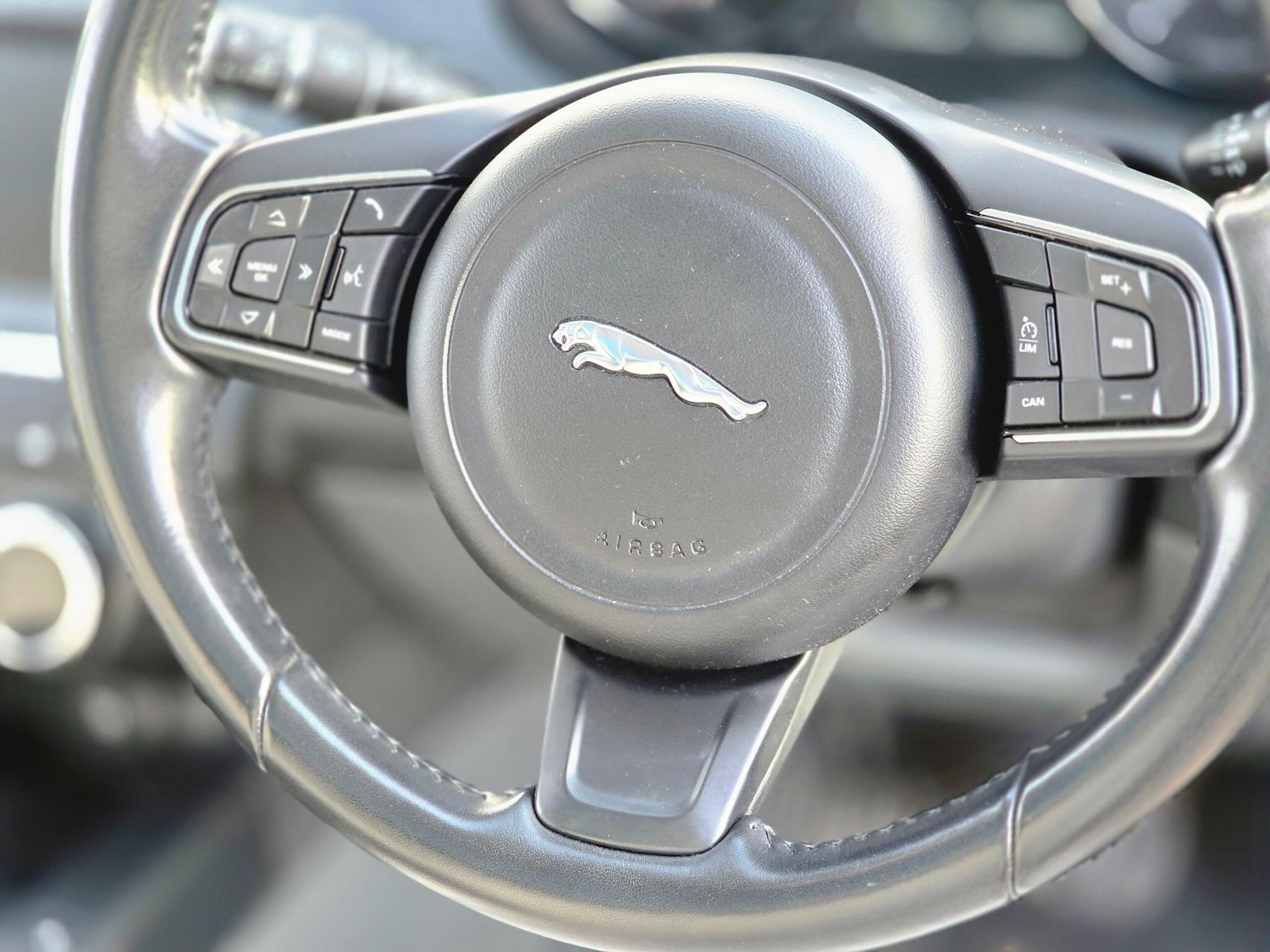 Used Jaguar E-Pace 2018 for sale - 77267422: Photo 44