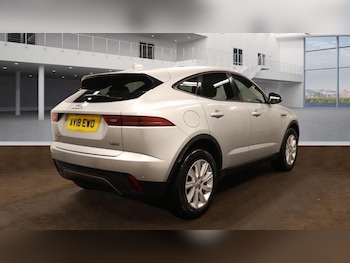 Used Jaguar E-Pace 2018 for sale - 77267422: Photo
