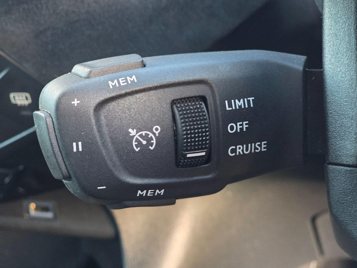 Used DS Automobiles DS 3 Crossback 2020 for sale - 76781550: Photo 35