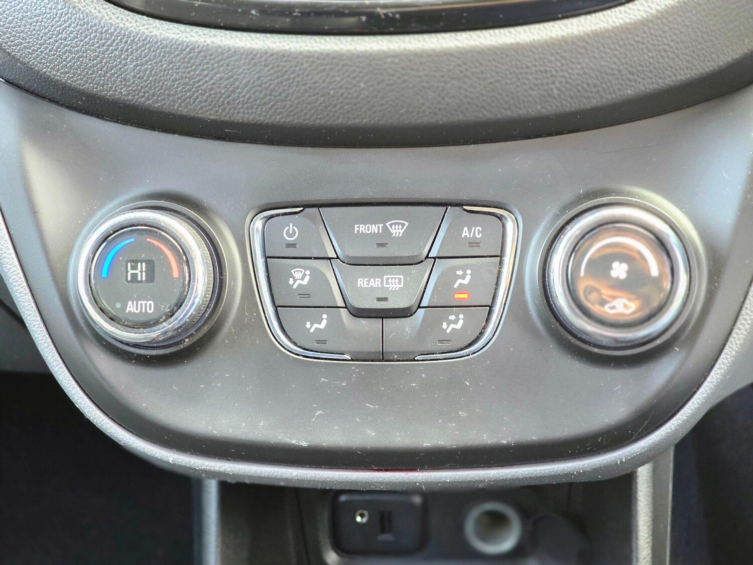 Used Vauxhall Viva 2016 for sale - 77550588: Photo 34