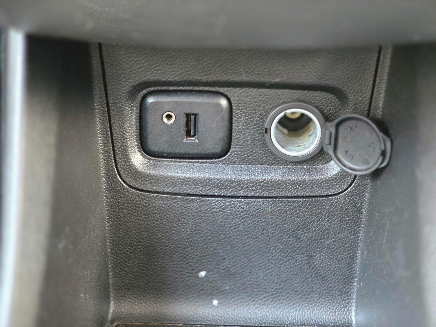 Used Vauxhall Viva 2016 for sale - 77550588: Photo 35