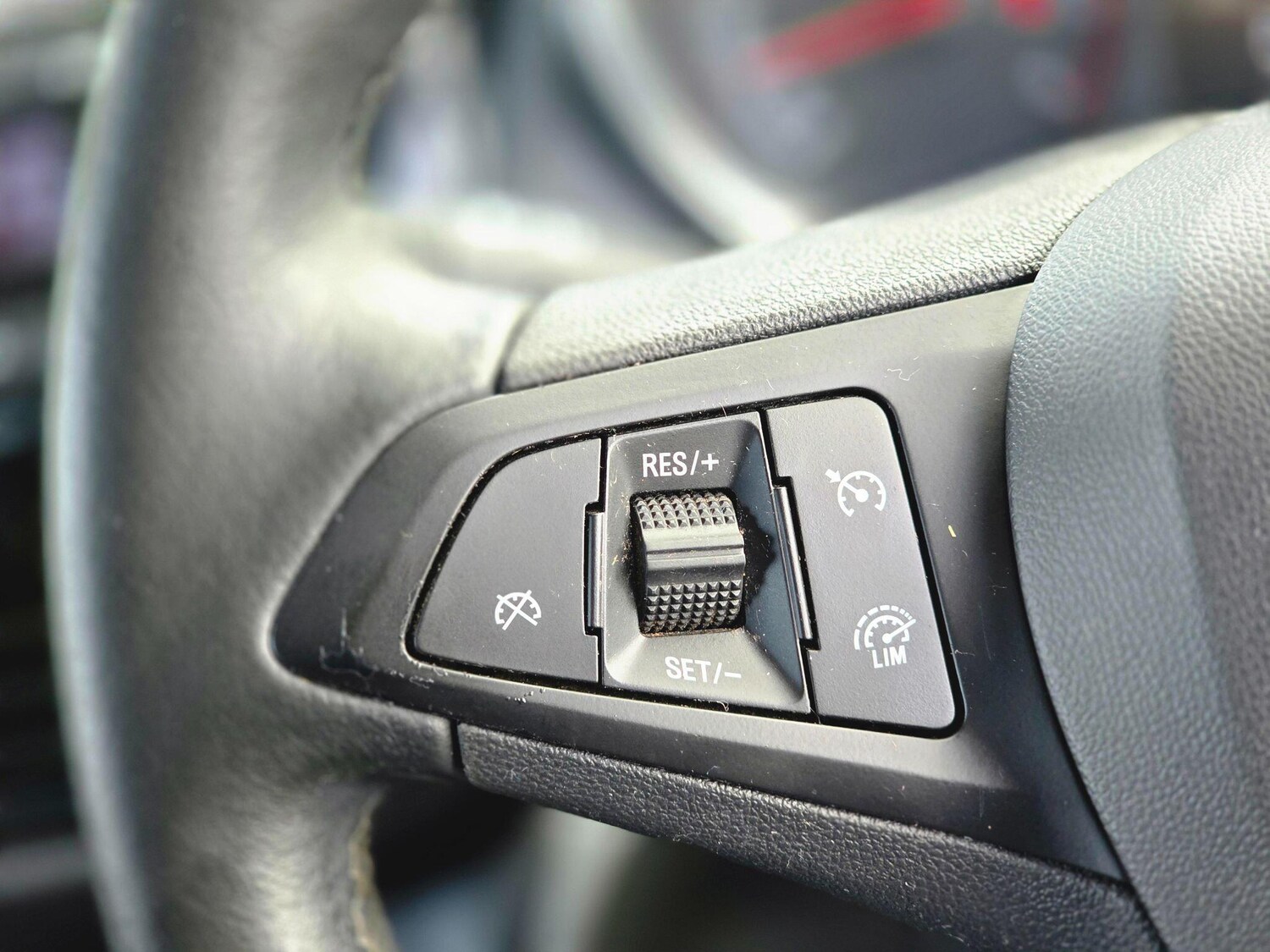 Used Vauxhall Viva 2016 for sale - 77550588: Photo 36