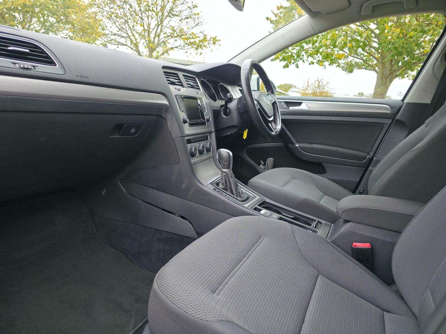 Used Volkswagen Golf 2014 for sale - 76380535: Photo 28