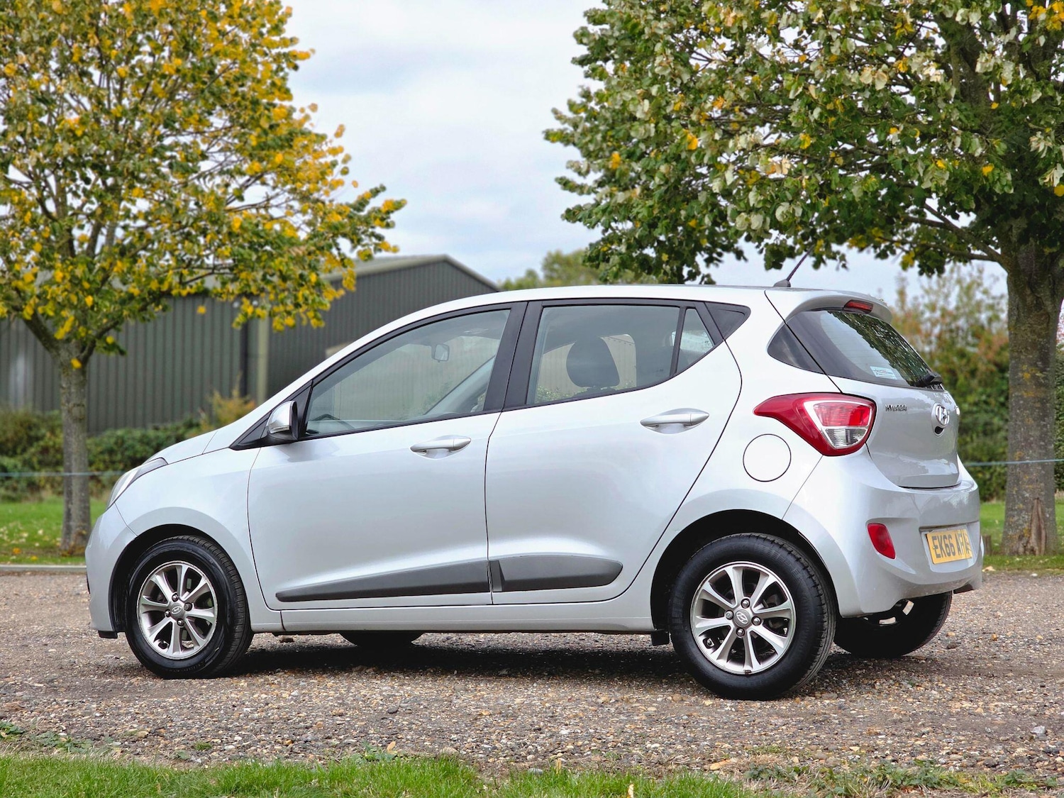 Used Hyundai i10 2016 for sale - 76988418: Photo 13