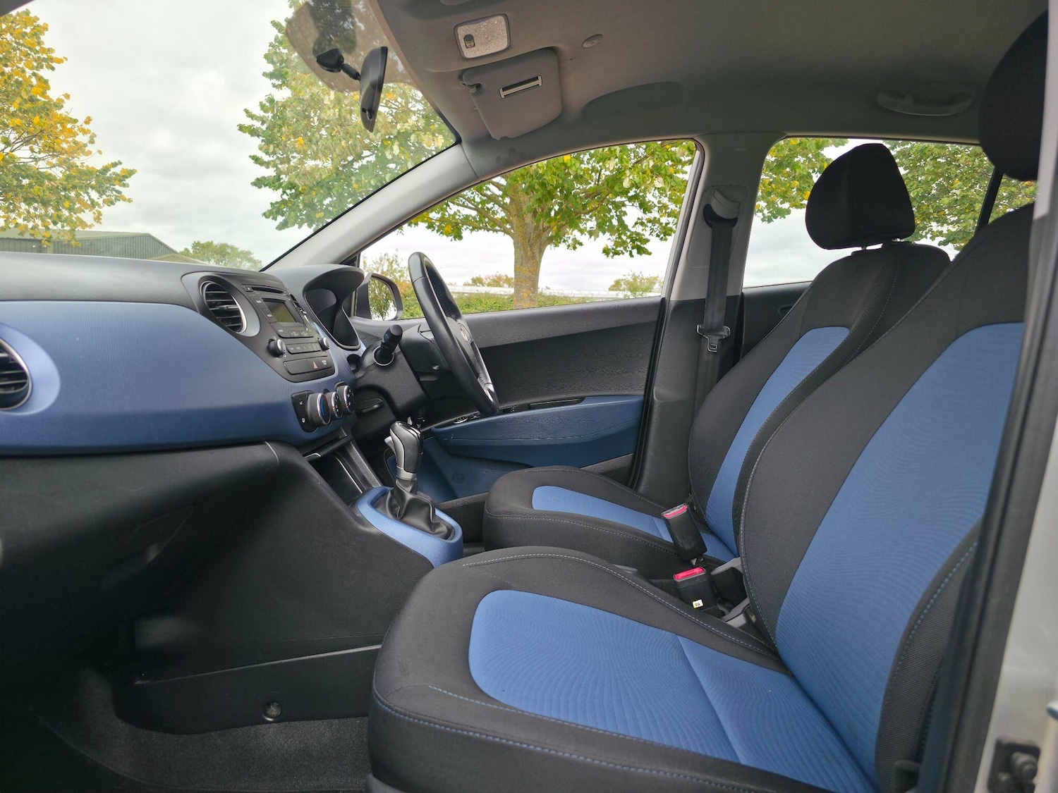 Used Hyundai i10 2016 for sale - 76988418: Photo 24