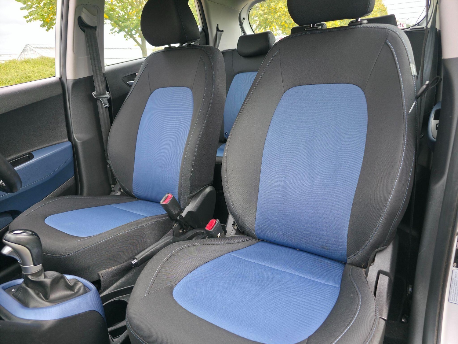 Used Hyundai i10 2016 for sale - 76988418: Photo 30