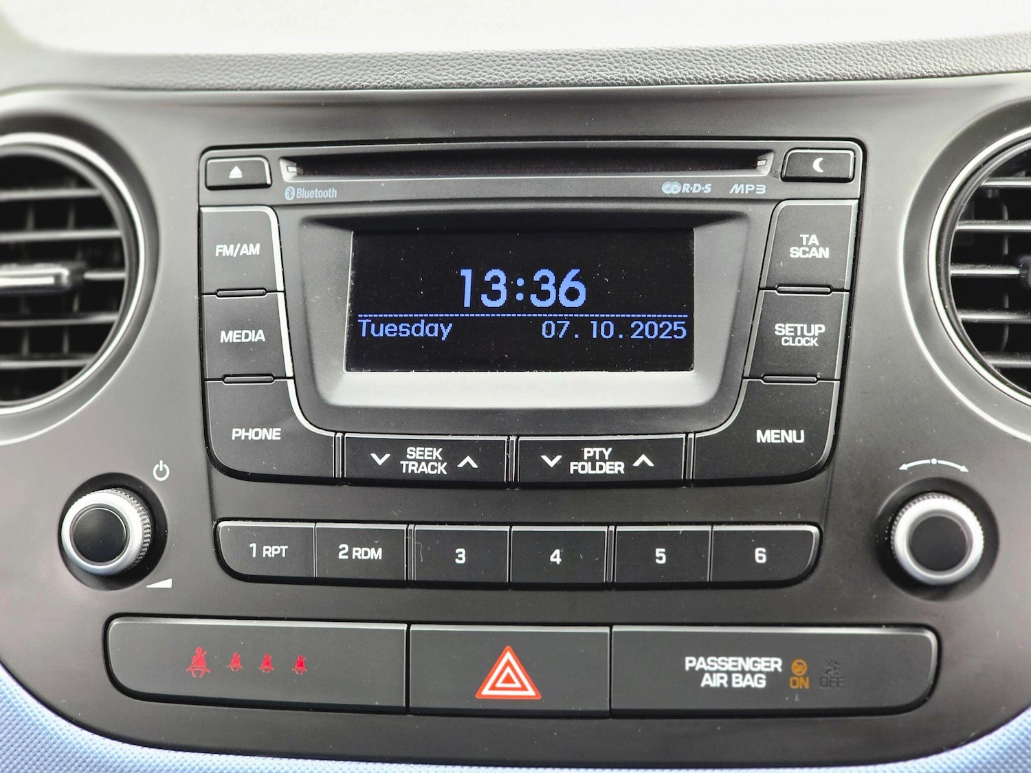 Used Hyundai i10 2016 for sale - 76988418: Photo 40