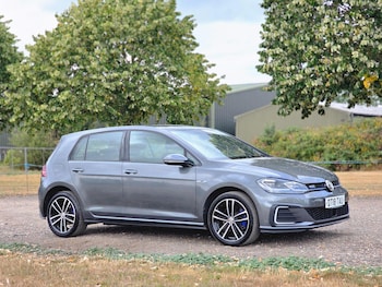 Used Volkswagen Golf 2018 for sale - 79508470: Photo