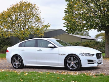 Used Jaguar XE 2017 for sale - 76632800: Photo