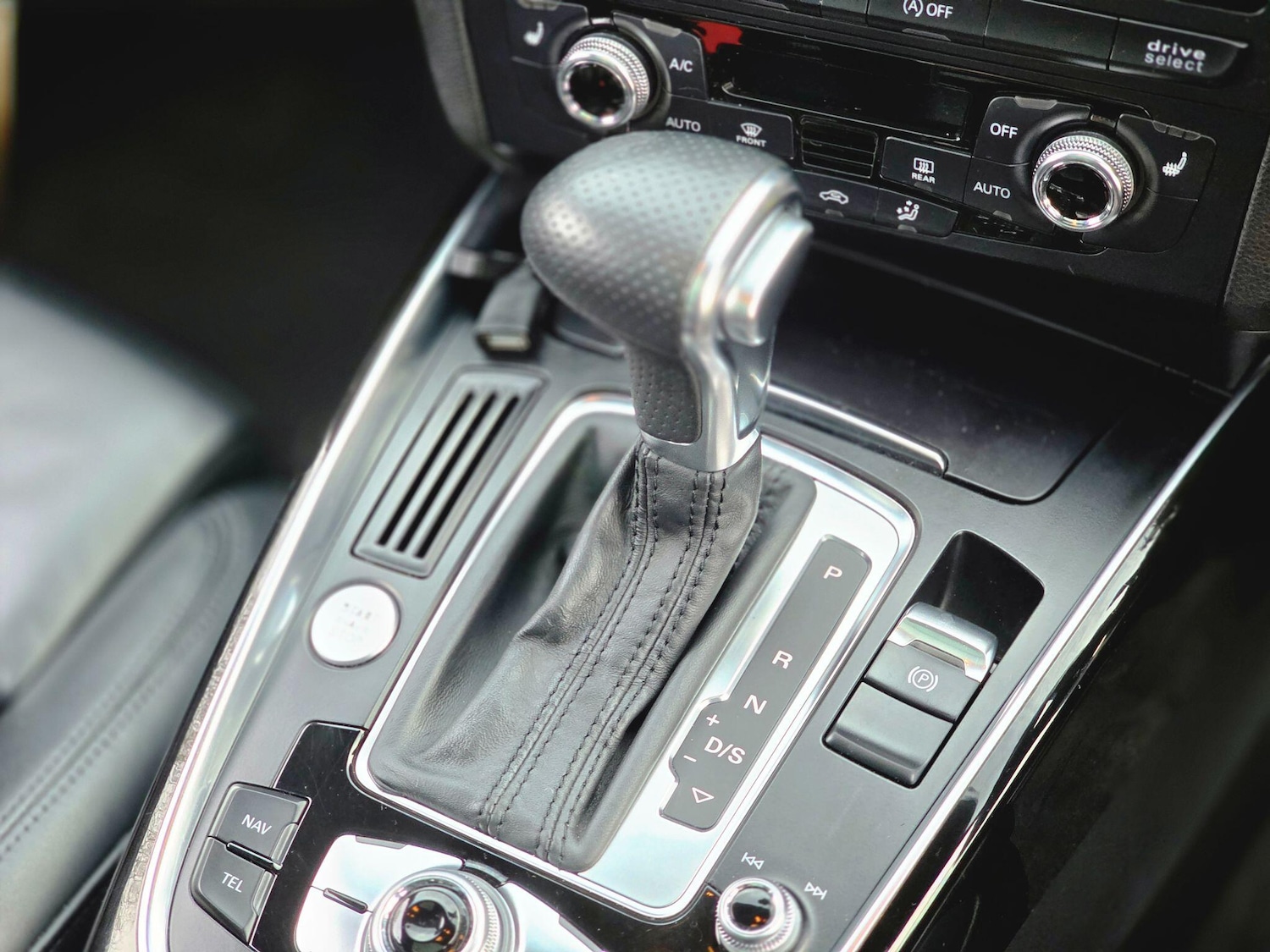 Used Audi Q5 2015 for sale - 77017104: Photo 32