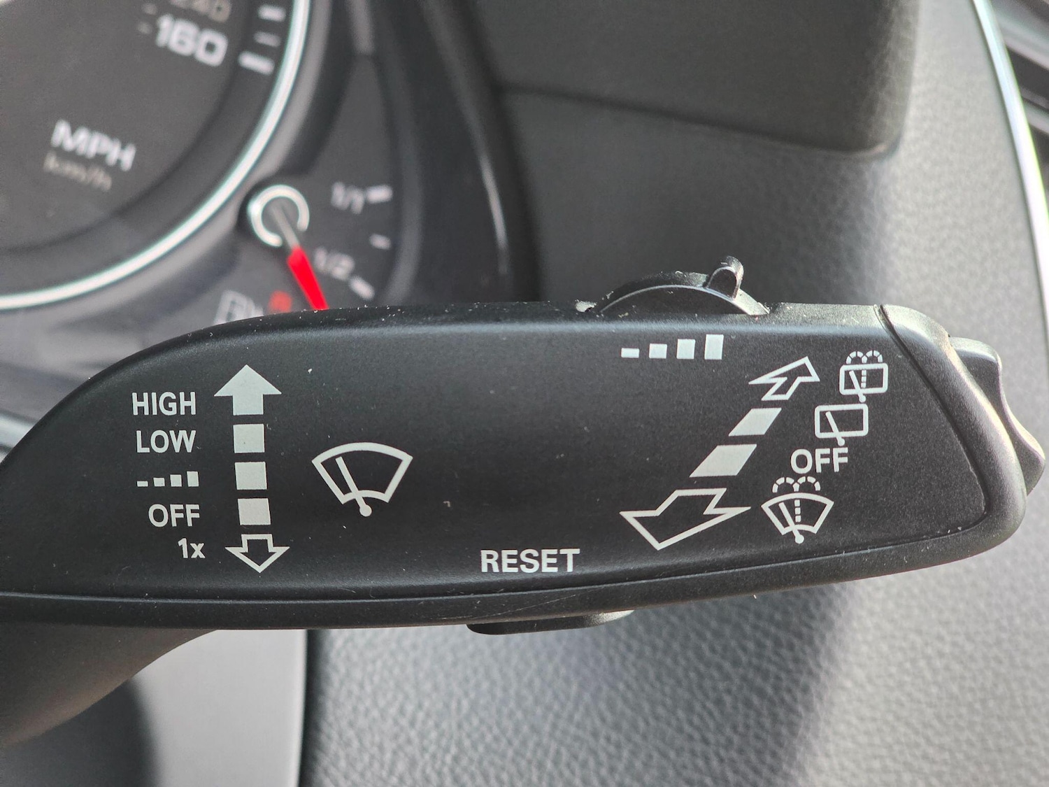 Used Audi Q5 2015 for sale - 77017104: Photo 40