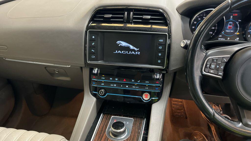 Used Jaguar F-Pace 2016 for sale - 78127504: Photo 10