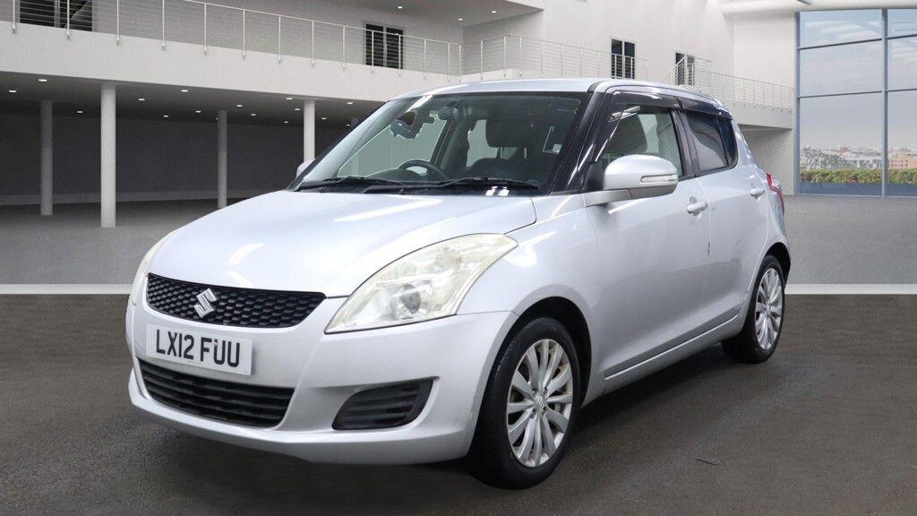 Used Suzuki Swift 2023 for sale - 76965010: Photo 2