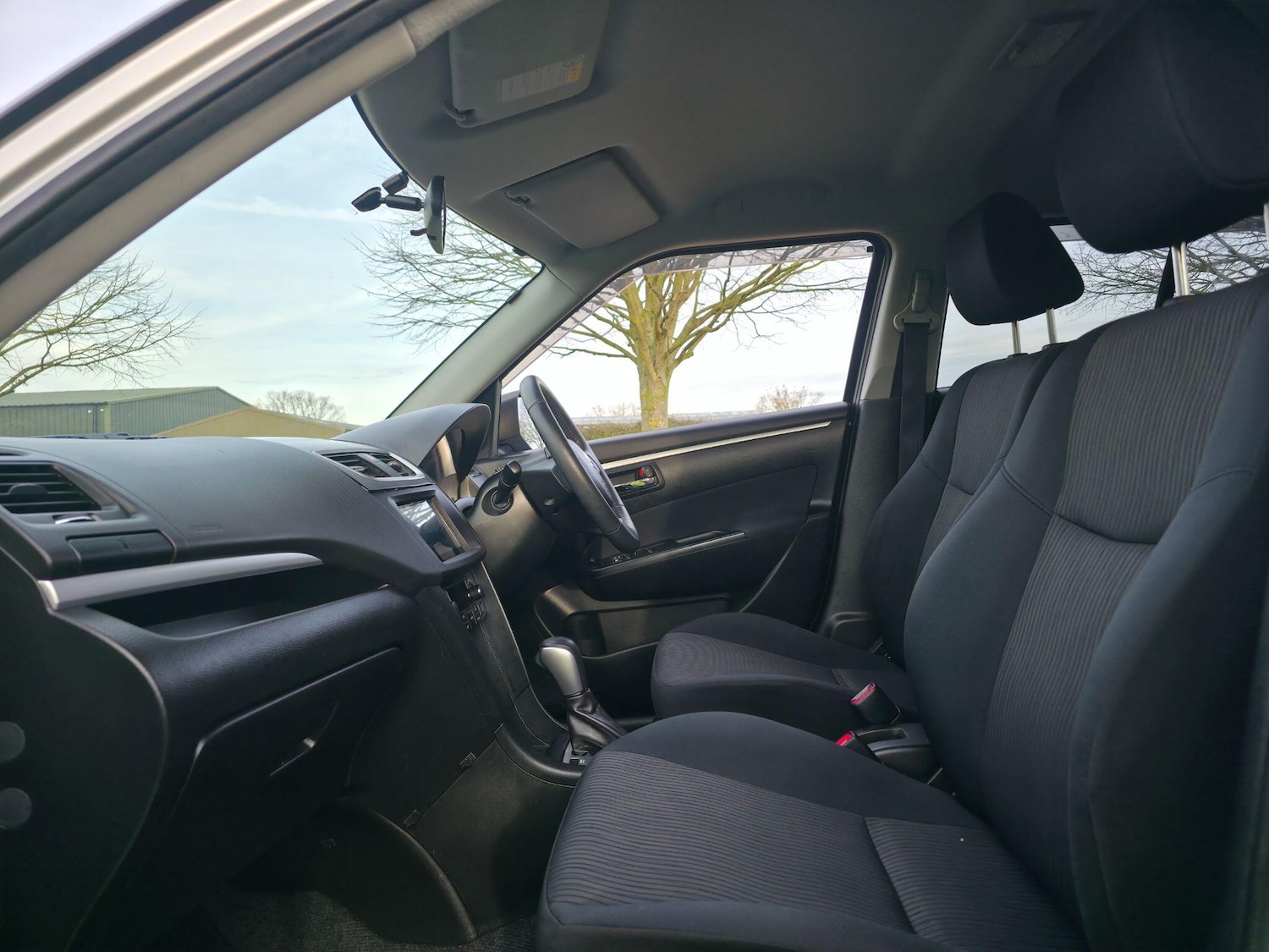 Used Suzuki Swift 2023 for sale - 76965010: Photo 23