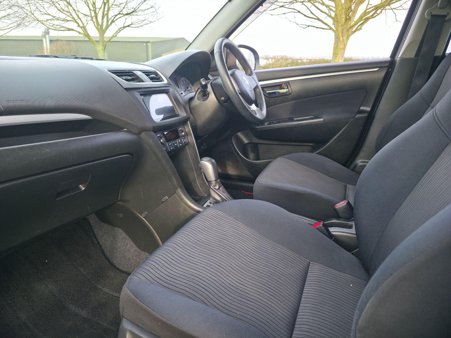 Used Suzuki Swift 2023 for sale - 76965010: Photo 28