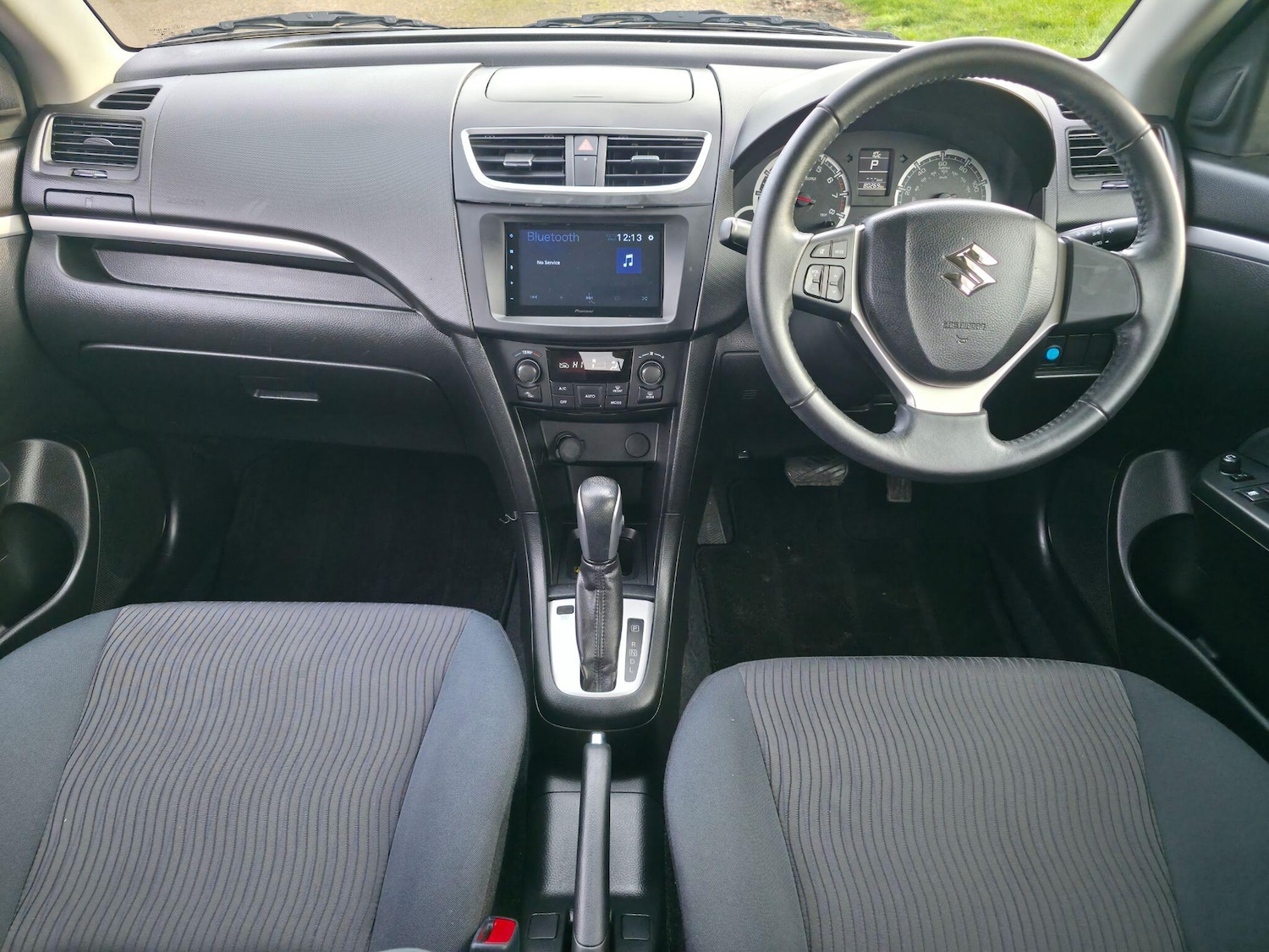 Used Suzuki Swift 2023 for sale - 76965010: Photo 29