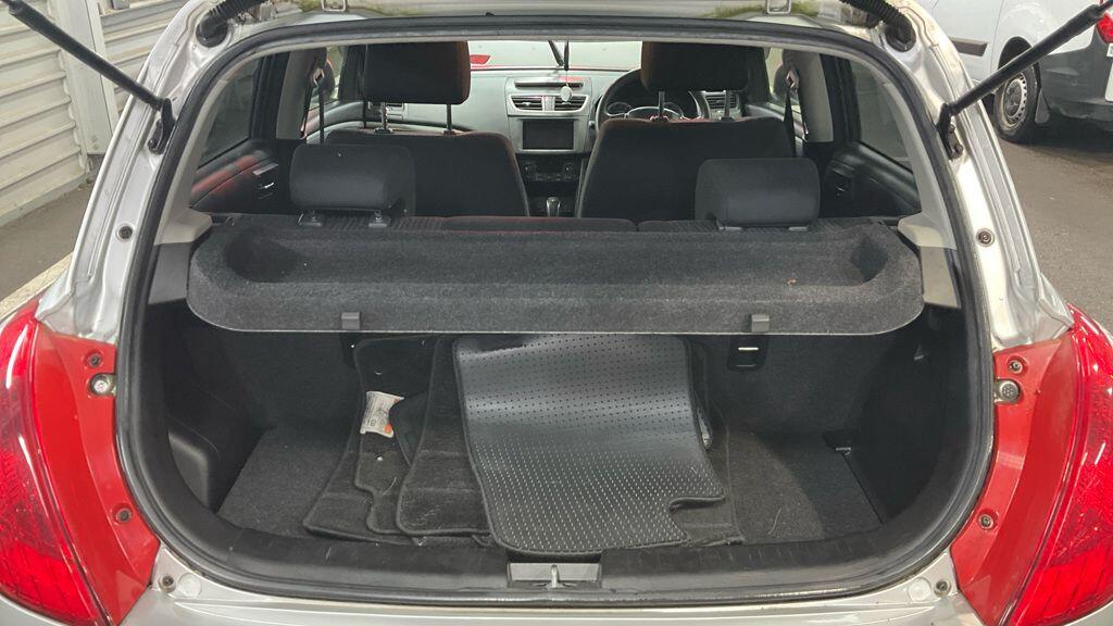 Used Suzuki Swift 2023 for sale - 76965010: Photo 7