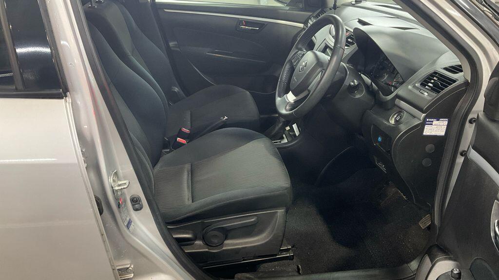 Used Suzuki Swift 2023 for sale - 76965010: Photo 9