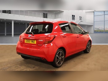 Used Toyota Yaris 2015 for sale - 77768206: Photo