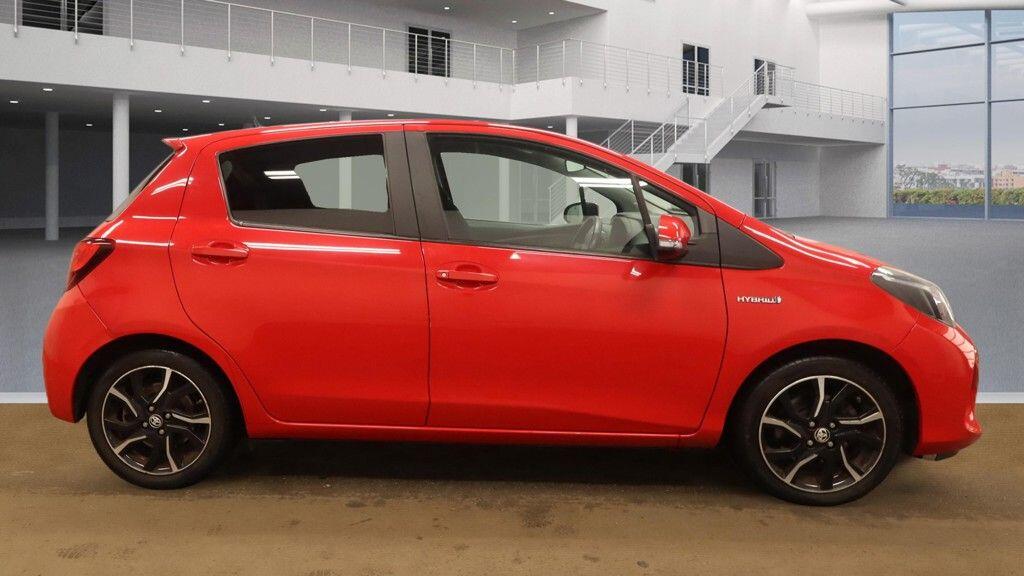 Used Toyota Yaris 2015 for sale - 77768206: Photo 5