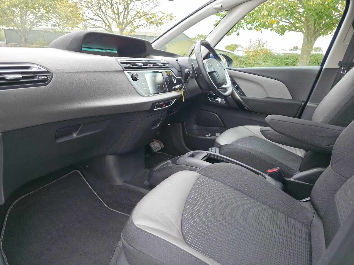 Used Citroen C4 Grand Picasso 2018 for sale - 76997725: Photo 32