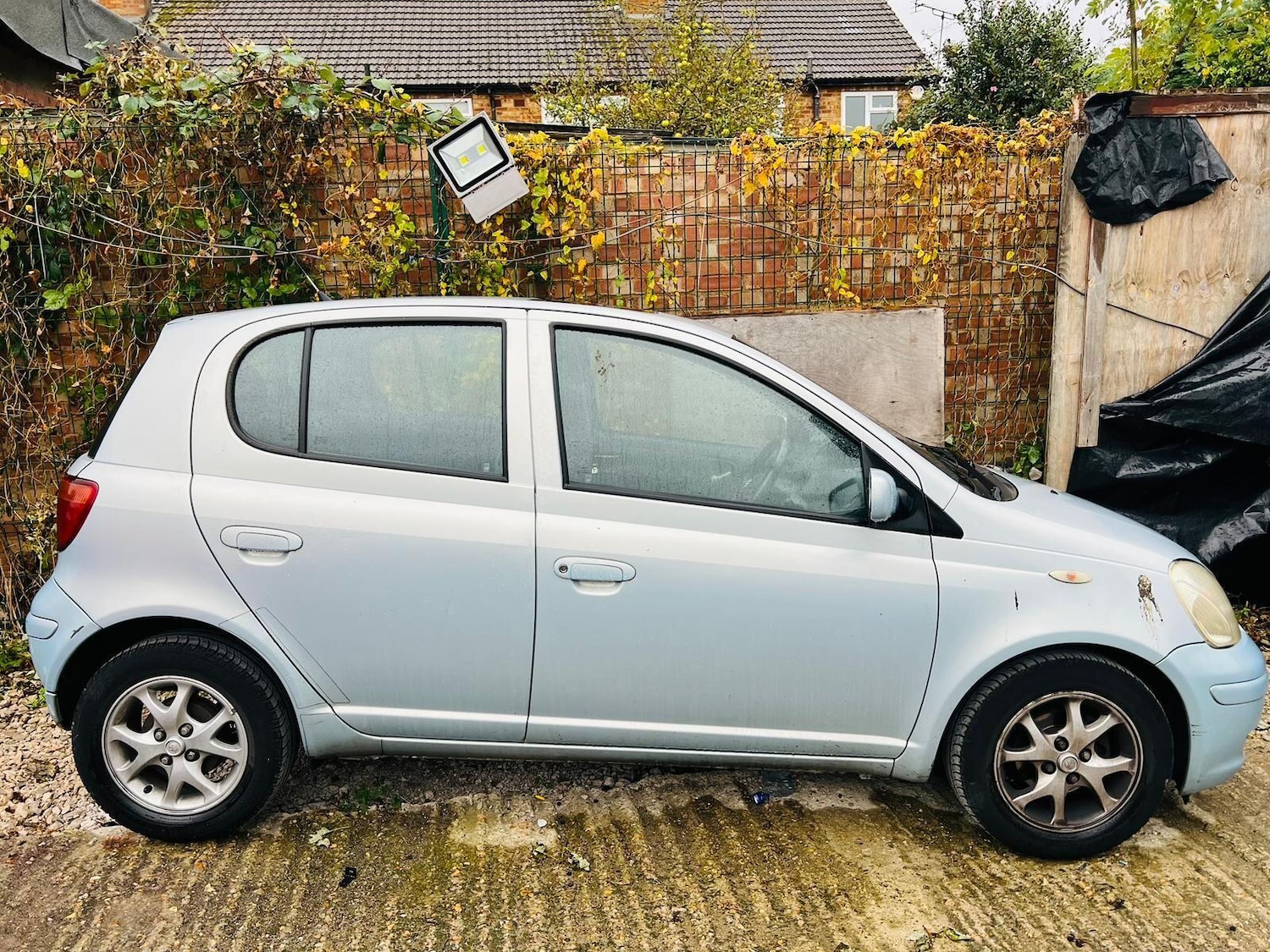 Used Toyota Yaris 2004 for sale - 76377625: Photo 4