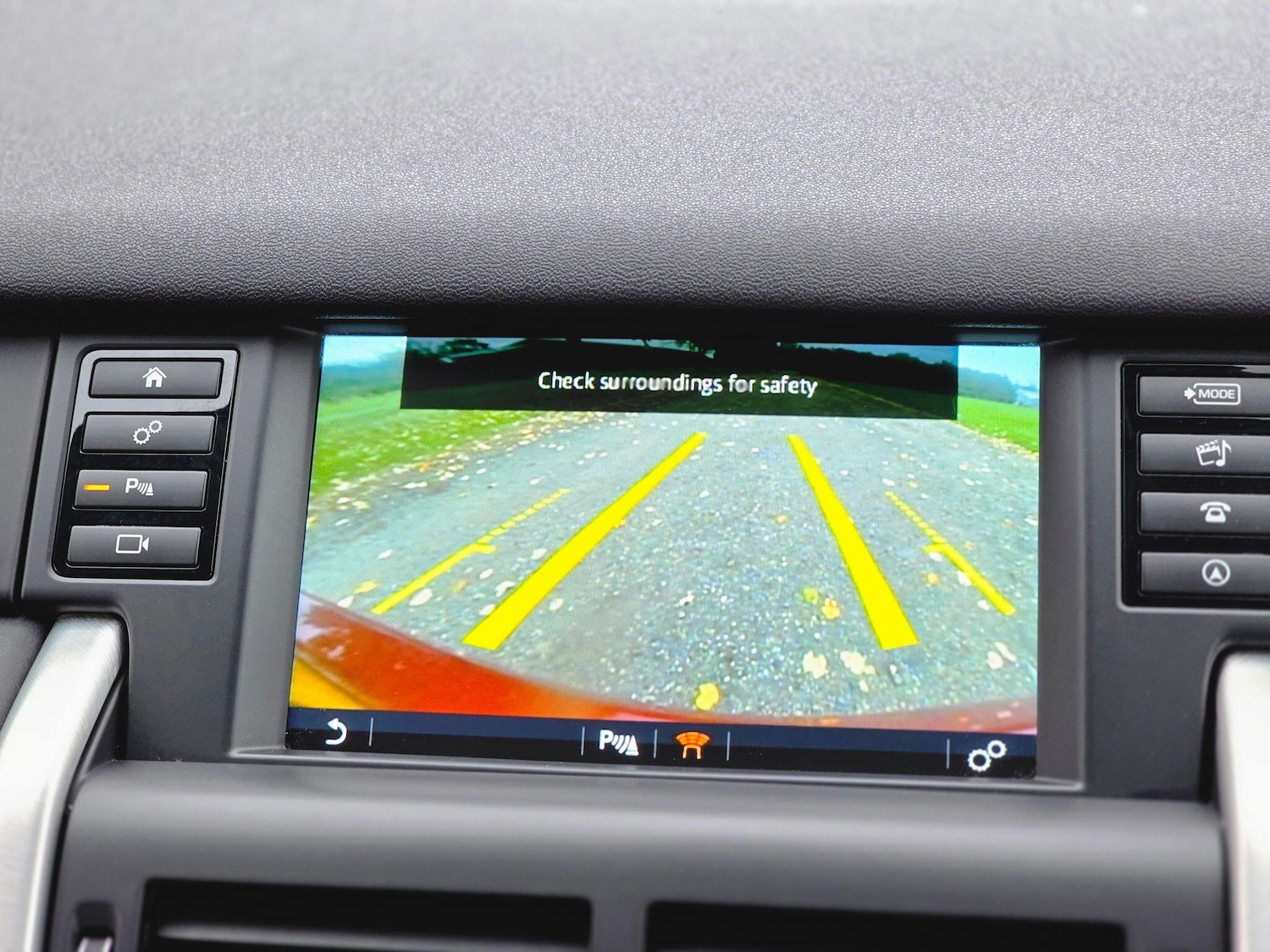 Used Land Rover Discovery Sport 2016 for sale - 76988678: Photo 33