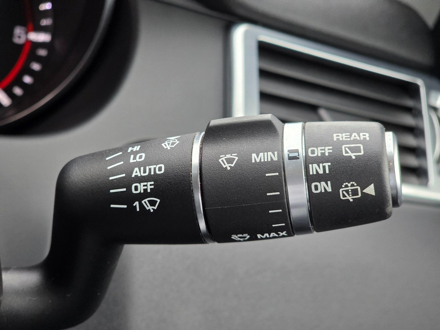 Used Land Rover Discovery Sport 2016 for sale - 76988678: Photo 41