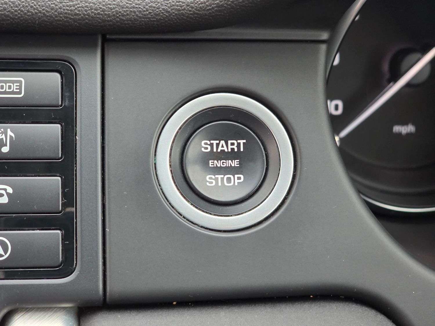 Used Land Rover Discovery Sport 2016 for sale - 76988678: Photo 43