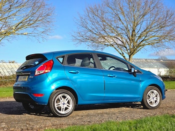 Used Ford Fiesta 2013 for sale - 76780944: Photo