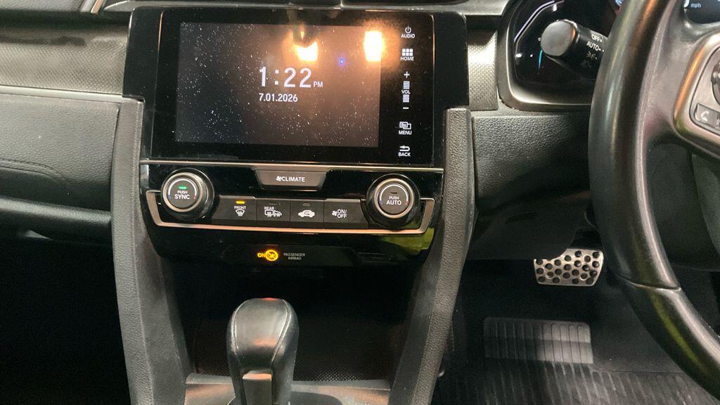 Used Honda Civic 2017 for sale - 77254796: Photo 10