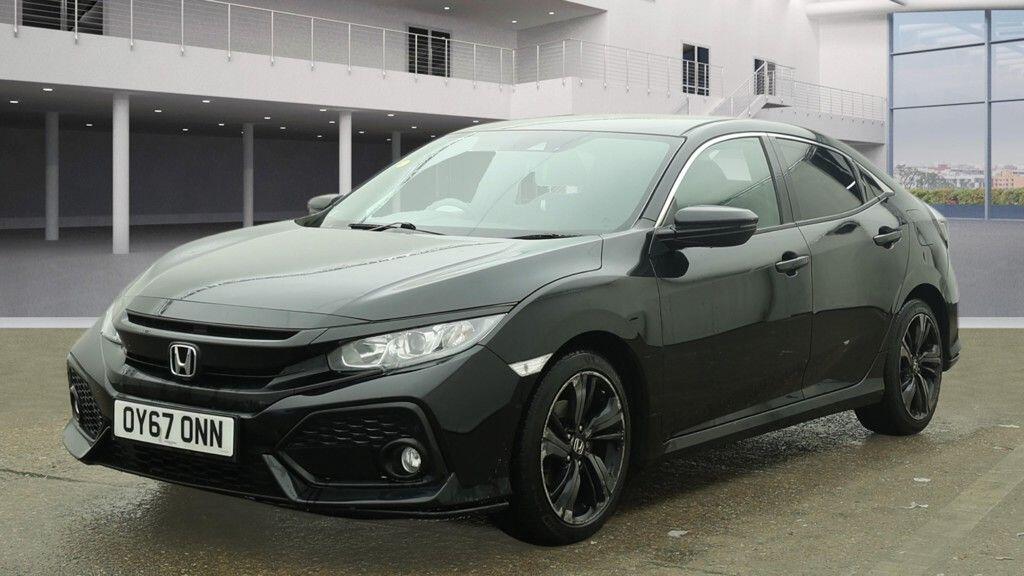 Used Honda Civic 2017 for sale - 77254796: Photo 2
