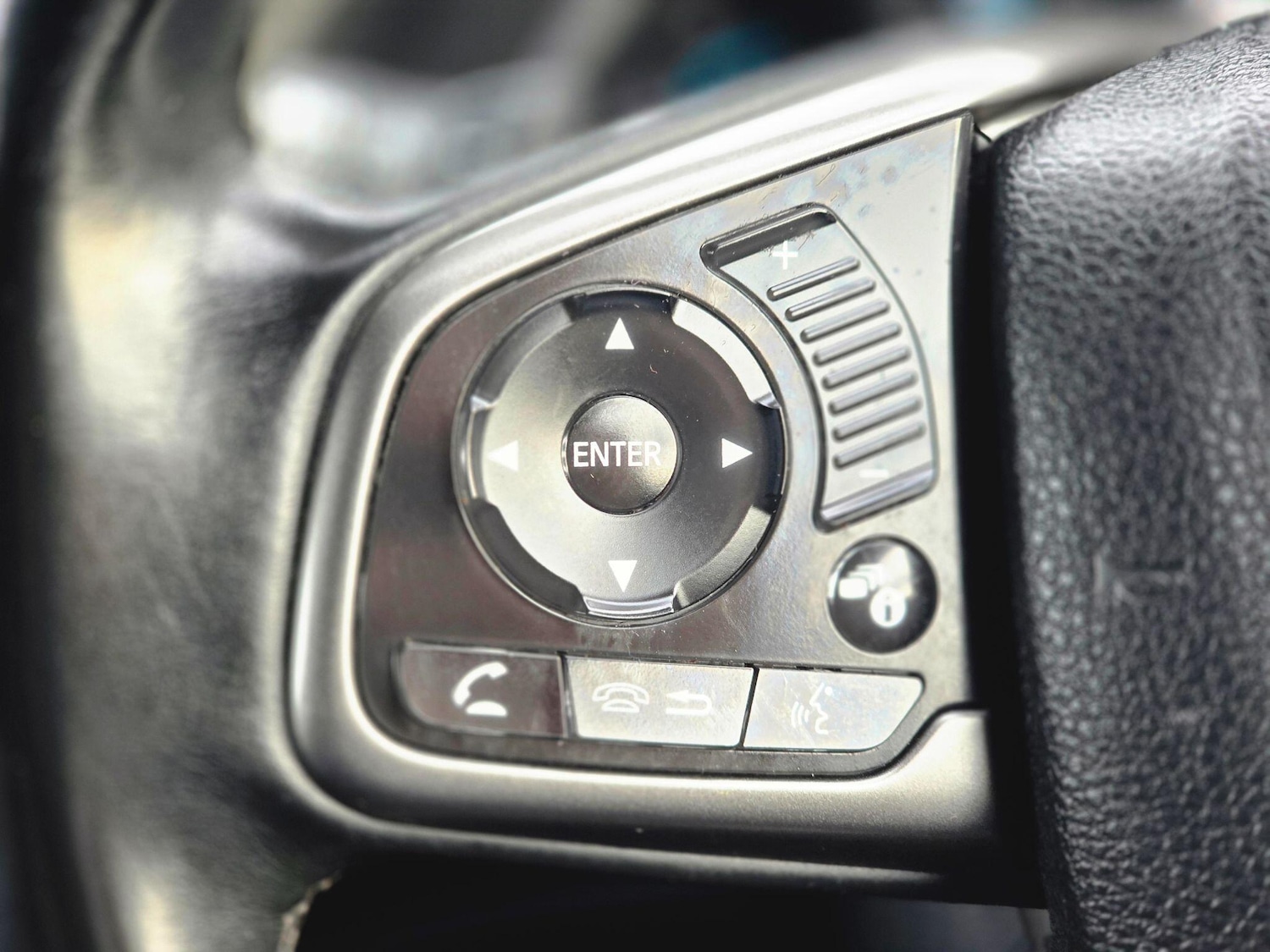 Used Honda Civic 2017 for sale - 77254796: Photo 37