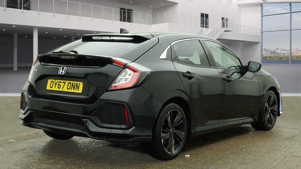 Used Honda Civic 2017 for sale - 77254796: Photo 4