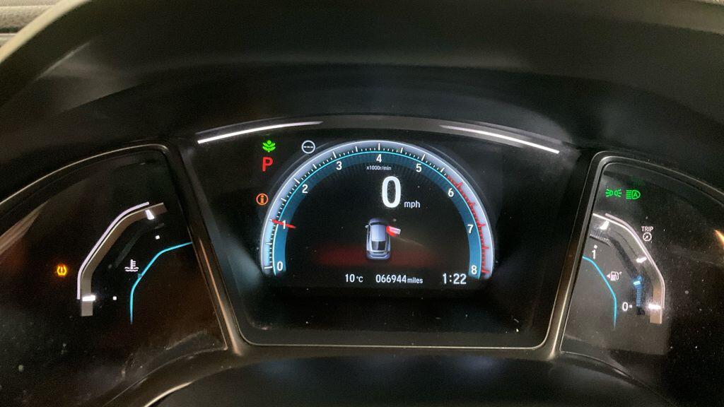 Used Honda Civic 2017 for sale - 77254796: Photo 9