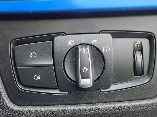 Used BMW 3 Series 2017 for sale - 73636454: Photo 24