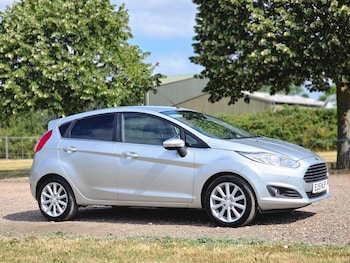 Used Ford Fiesta 2015 for sale - 79131949: Photo