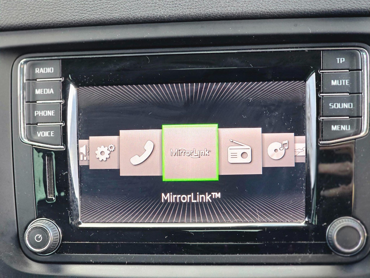 Used Skoda Yeti 2015 for sale - 77254790: Photo 33