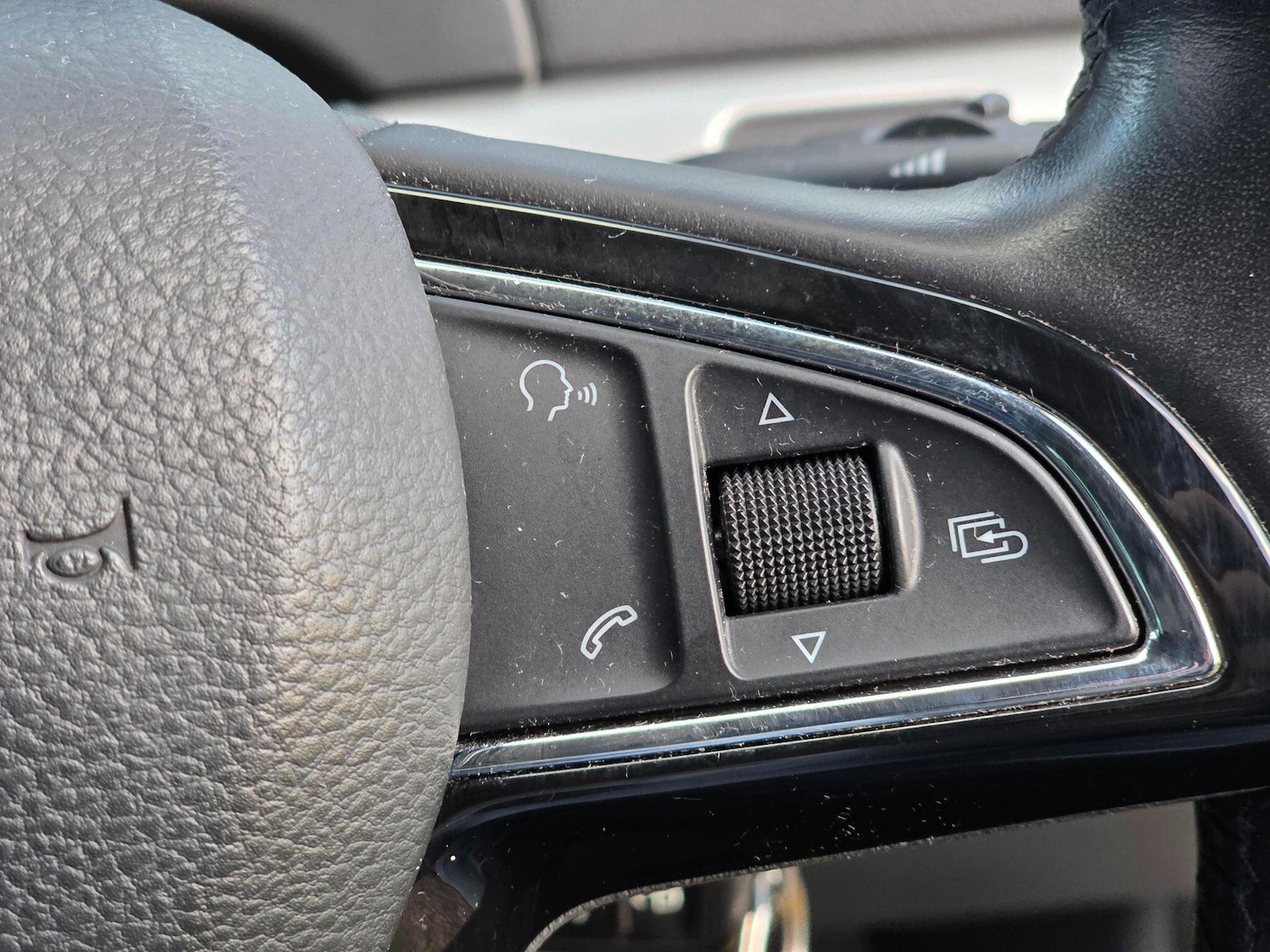 Used Skoda Yeti 2015 for sale - 77254790: Photo 38