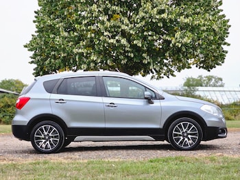 Used Suzuki SX4 S-Cross 2015 for sale - 75532827: Photo
