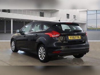 Used Ford Focus 2016 for sale - 78128113: Photo