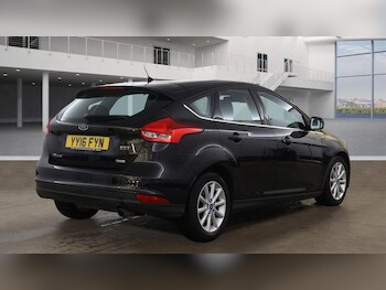 Used Ford Focus 2016 for sale - 78128113: Photo