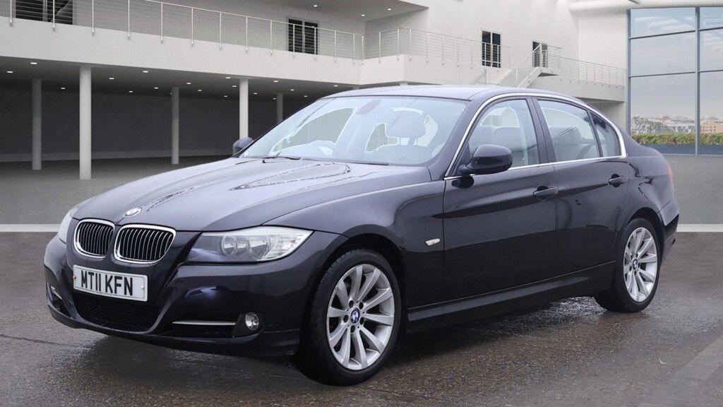 Used BMW 3 Series 2011 for sale - 77940273: Photo 2