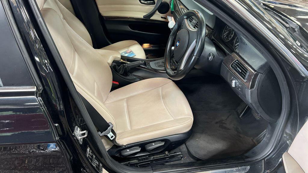 Used BMW 3 Series 2011 for sale - 77940273: Photo 9