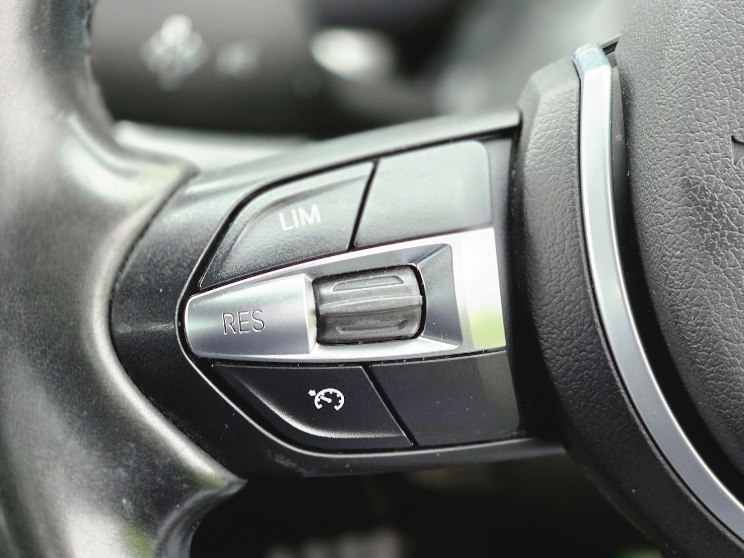 Used BMW 5 Series 2016 for sale - 77067292: Photo 33