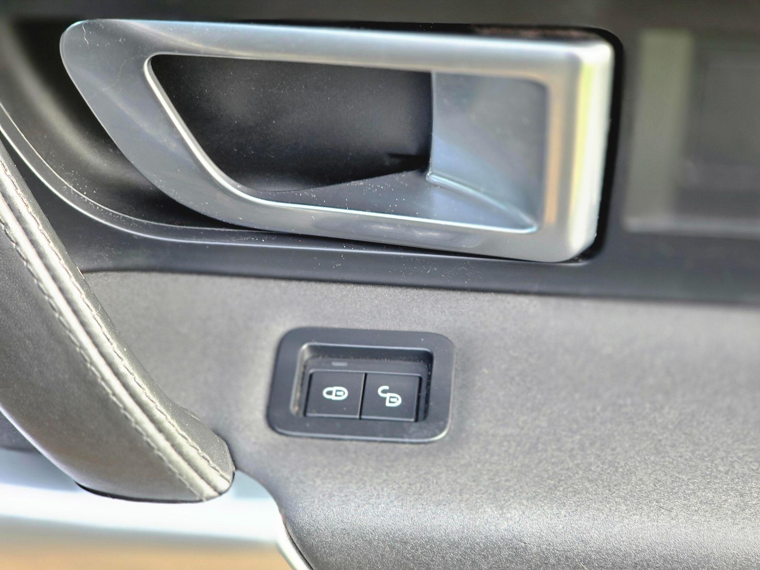 Used Land Rover Discovery Sport 2018 for sale - 77626133: Photo 38