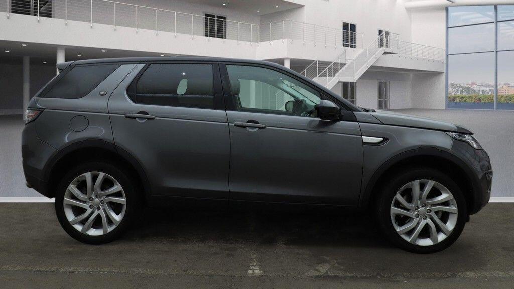 Used Land Rover Discovery Sport 2018 for sale - 77626133: Photo 5
